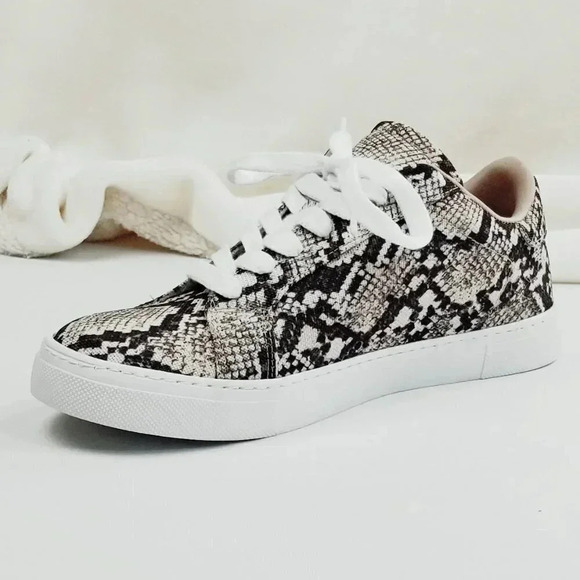Steve Madden Snake/Python/Print Fashion Sneakers - Picture 2 of 13